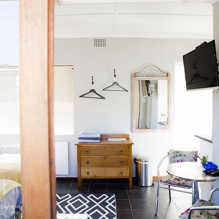 Cobie Apartment Stellenbosch Bagian luar foto